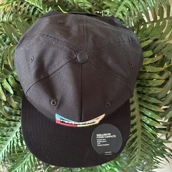 Brand New The North Face Plaskett Black Trucker Hat Adjustable Baseball Cap - Picture 5 of 15